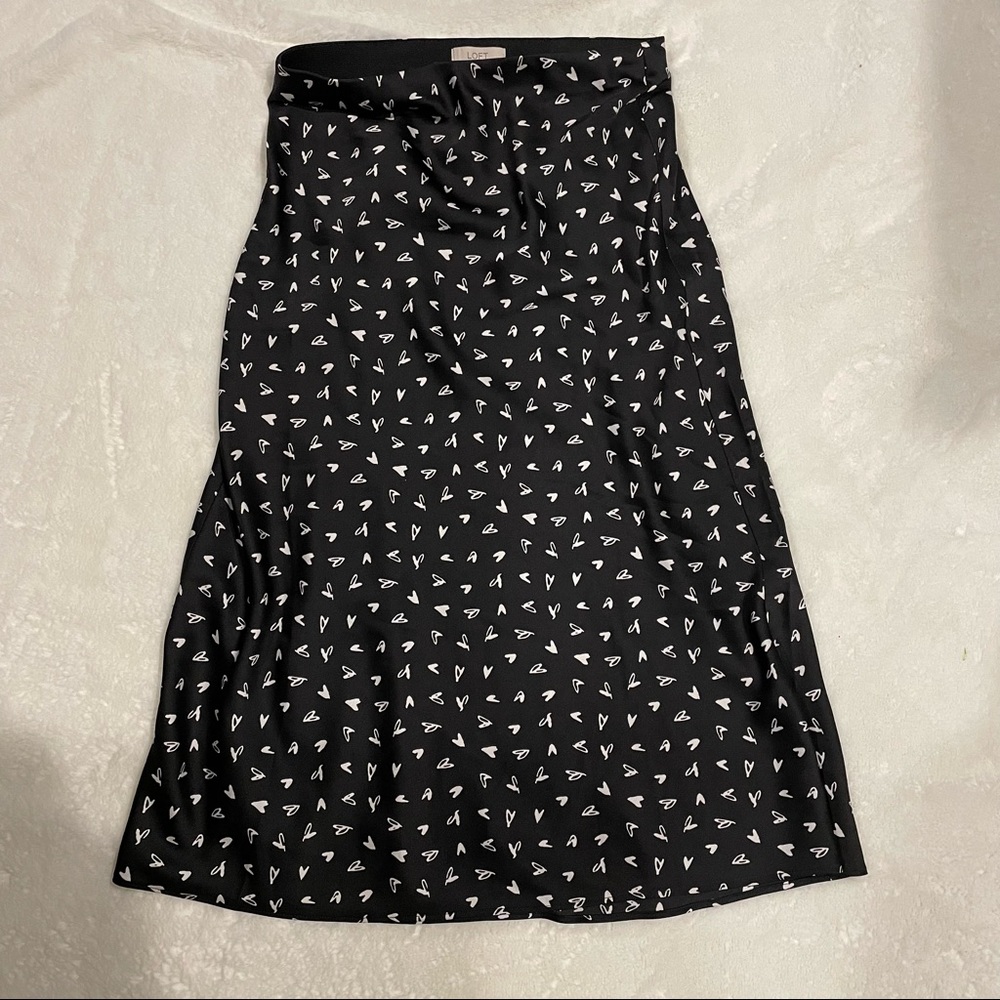 LOFT HEARTS PRINT SKIRT